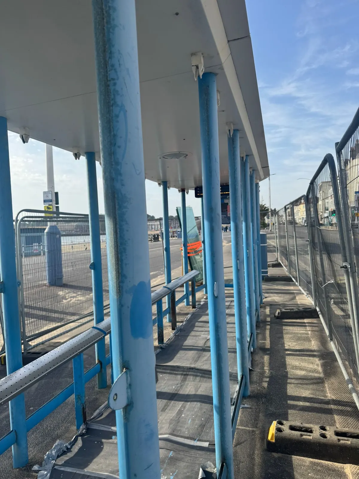 Weymouth bus shelter restoration 9